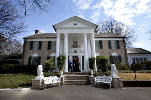 Graceland04